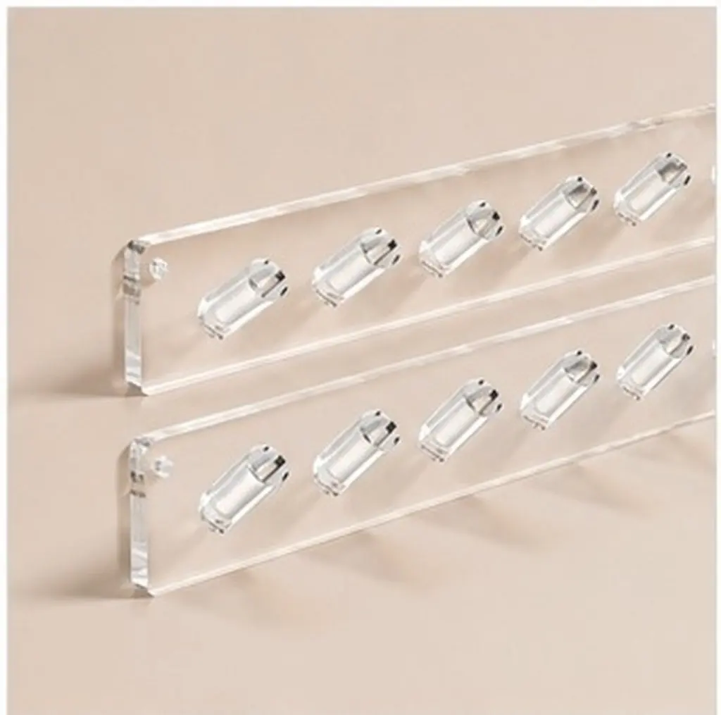 2Pcs Simple Elegant Acrylic Wall Mounted Jewelry Holder Necklace Organizer for Necklaces Earrings Bracelets Home Decor Display