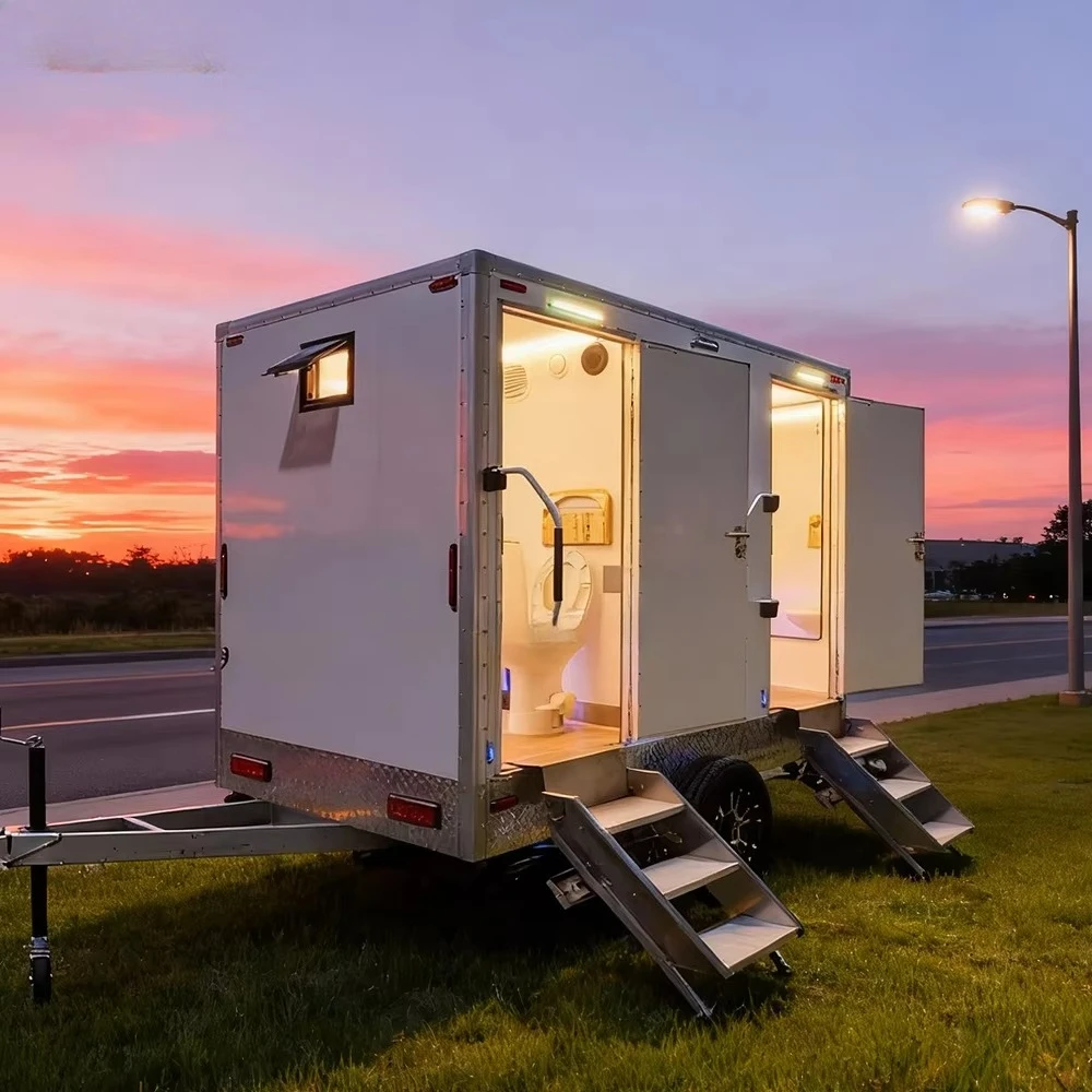 Luxury Multi Stall Portable Toilet Trailer Vanity Mirror Separate Men Women Compartment For High End Lawn Wedding