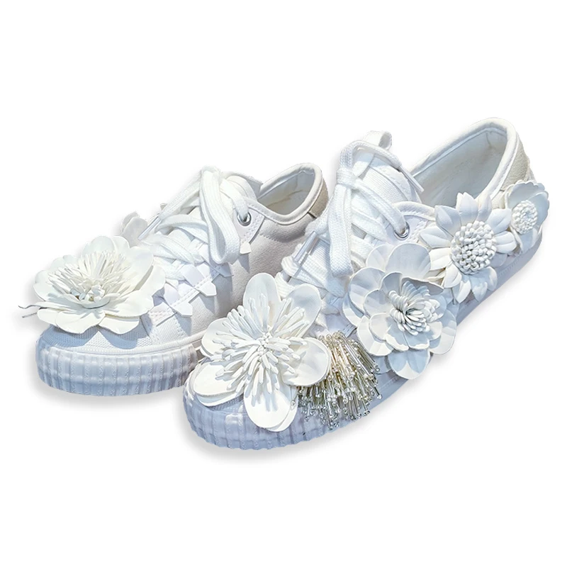 Zapatos informales de verano para mujer, zapatillas blancas hechas a mano con flores en 3D, planos suaves, transpirables, para exteriores