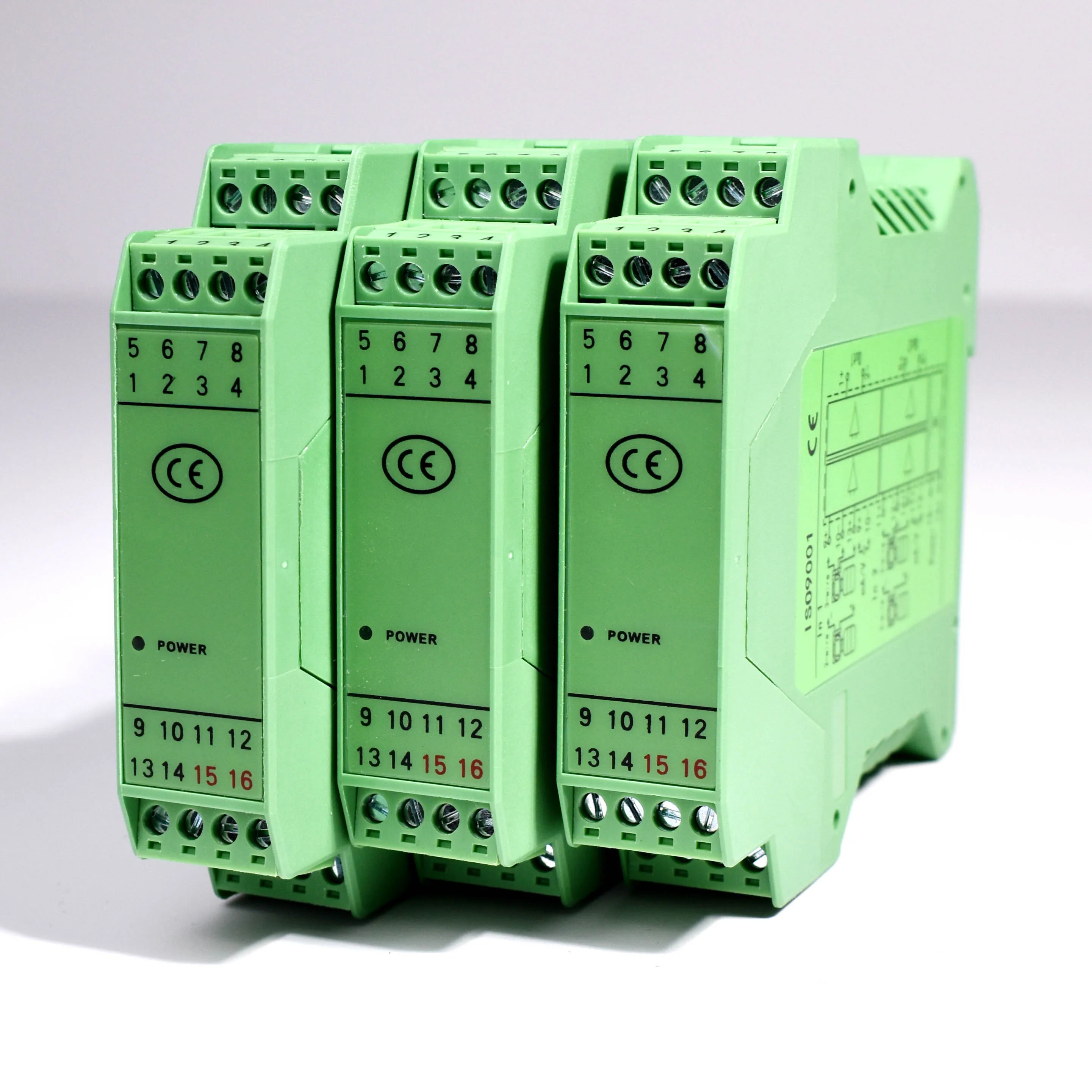 Signal Isolator Transmitter 2 Input 4 Output Isolator Distribution signal Analog signal Isolator 24VDC