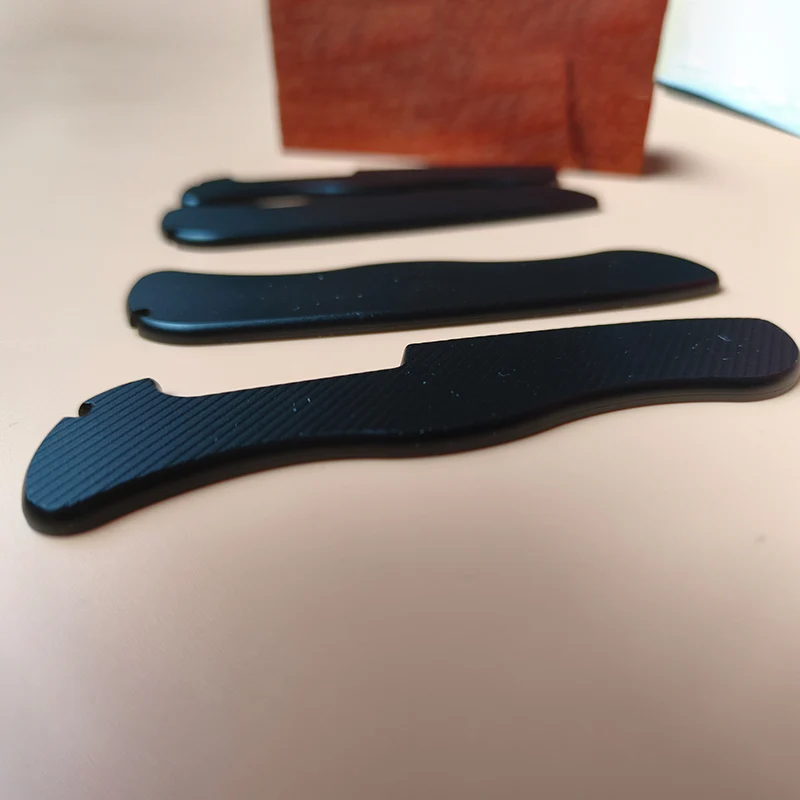 Types Knife Aluminum Alloy Handle Patch Scales for 111MM Victorinox Swiss Army Knives Centurion Rescue Tool Solider 0.8461.MW4DE