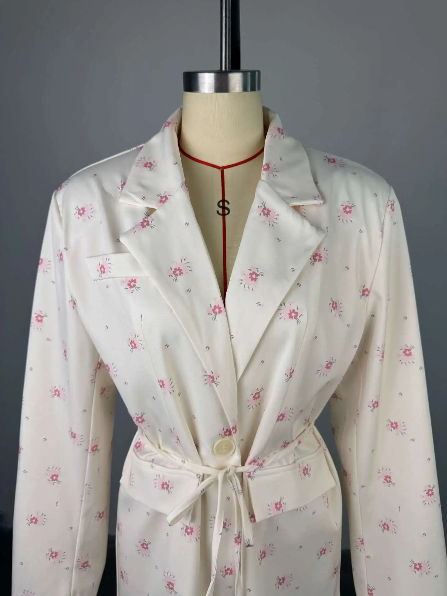 แฟชั่นผู้หญิงดอกไม้พิมพ์BlazerเอวปิดTurn-Down Collar Lace Up Coats 2025 ฤดูใบไม้ร่วงใหม่Elegant Chic Tops Outwear