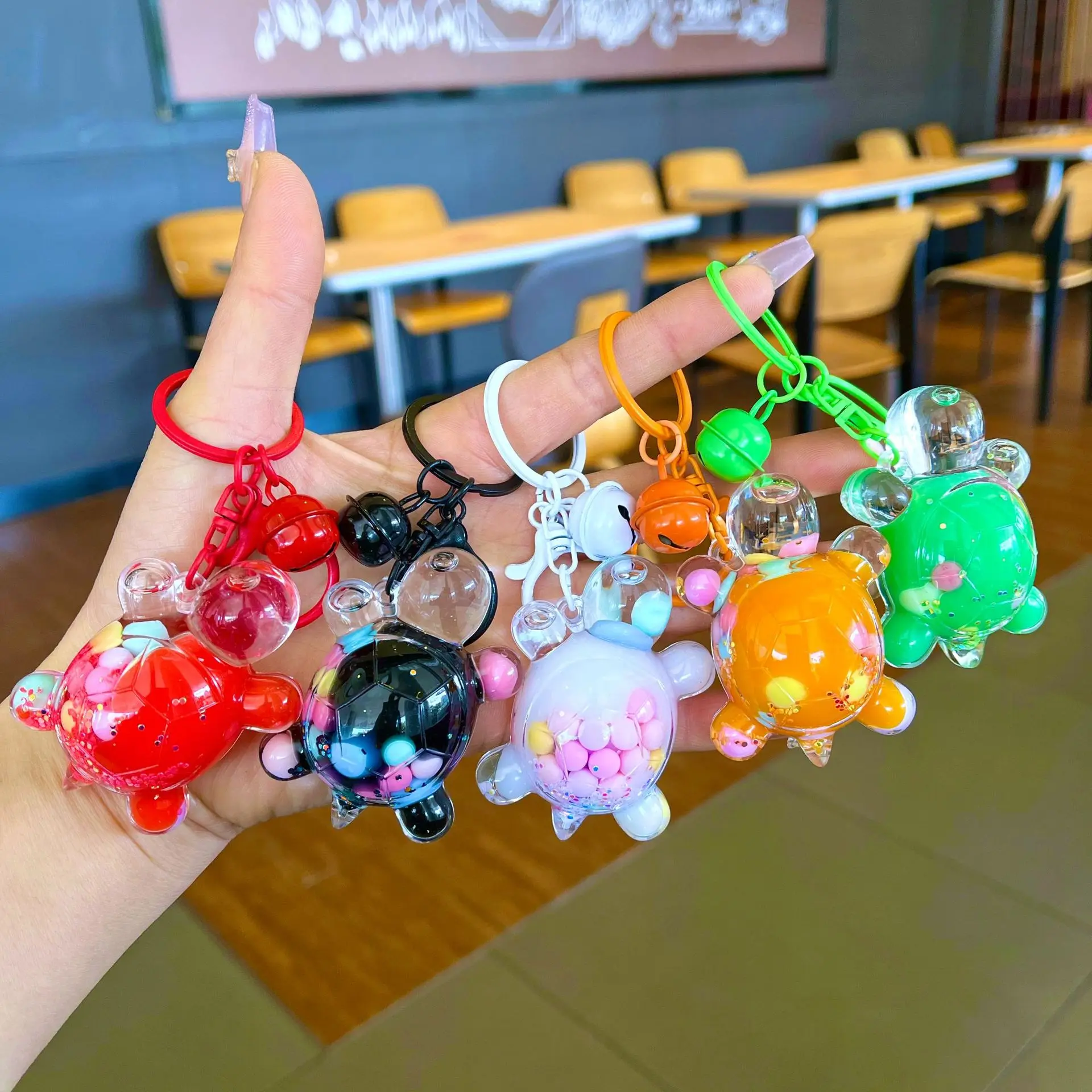 Cute 3D Turtle Keychain,Candy‑Color Acrylic Animal Charm Key Ring,Resin Handbag Pendant for DIY Backpack Decoration,Party Favors
