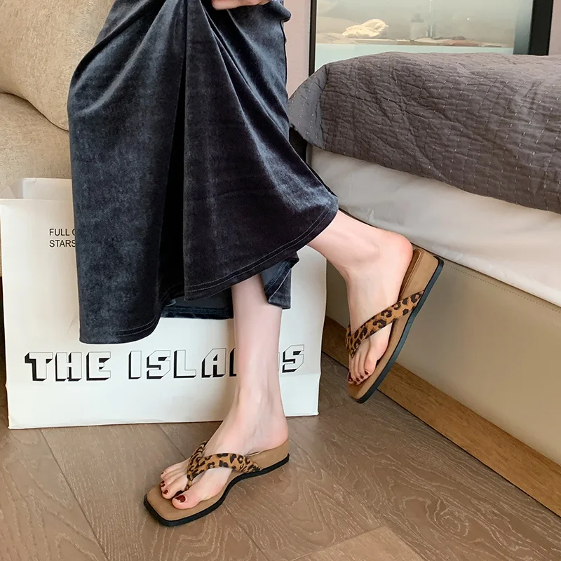 

Leopard Print Flat Flip Flops For Women New Style Soft Sole Comfortable Non Tired Feet Casual Slide Sandals Wide Fit Summer