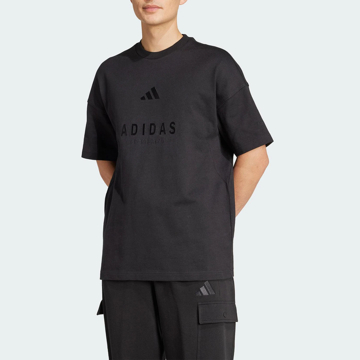 

Adidas genuine Summer Men's Embroidered Round Neck Loose Sports Short Sleeve JL6549