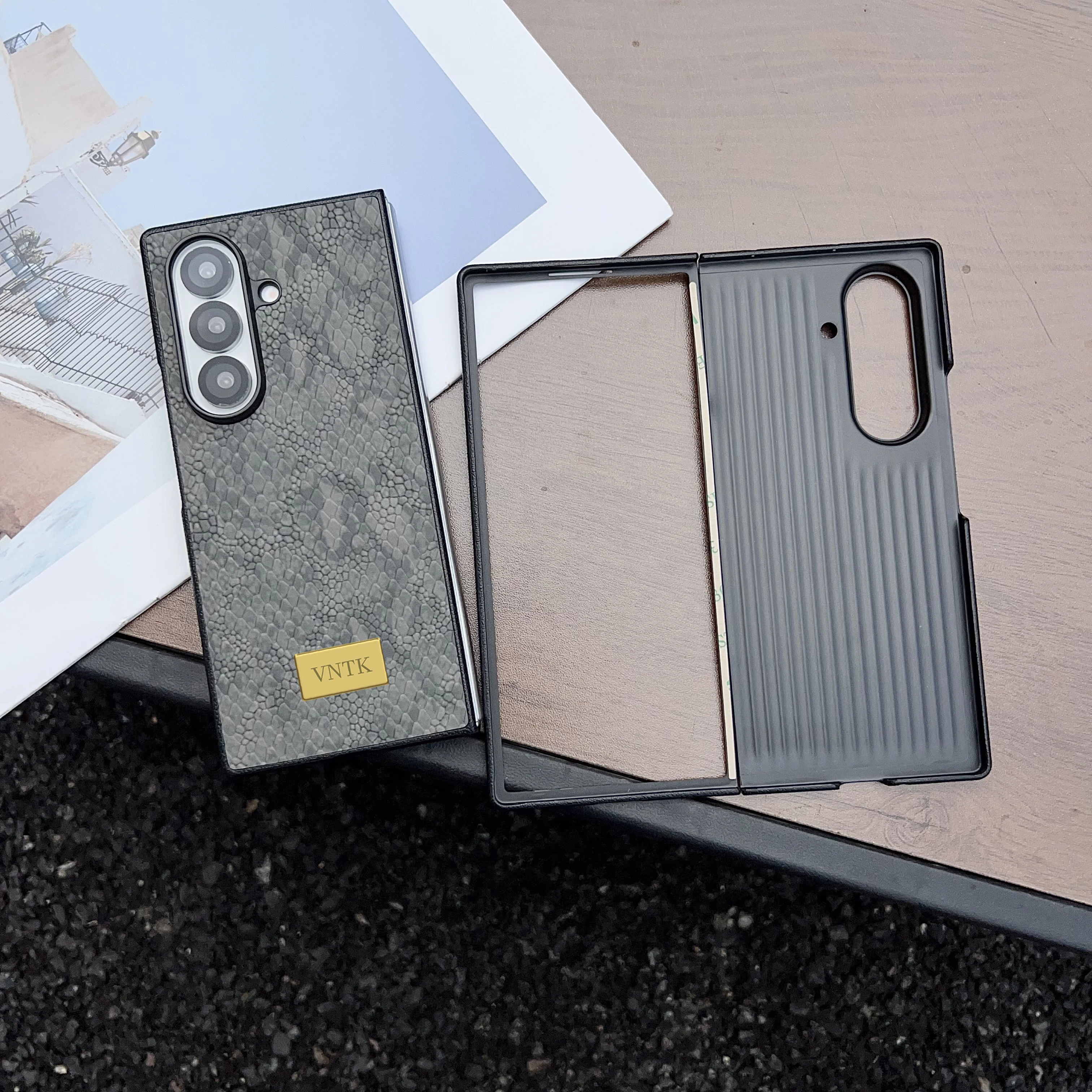 

Customized letter 3D Snakeskin pattern Animal PU leather Case For Samsung Galaxy Z Fold 4 5 6 7 Case Hard Shockproof Back Funda