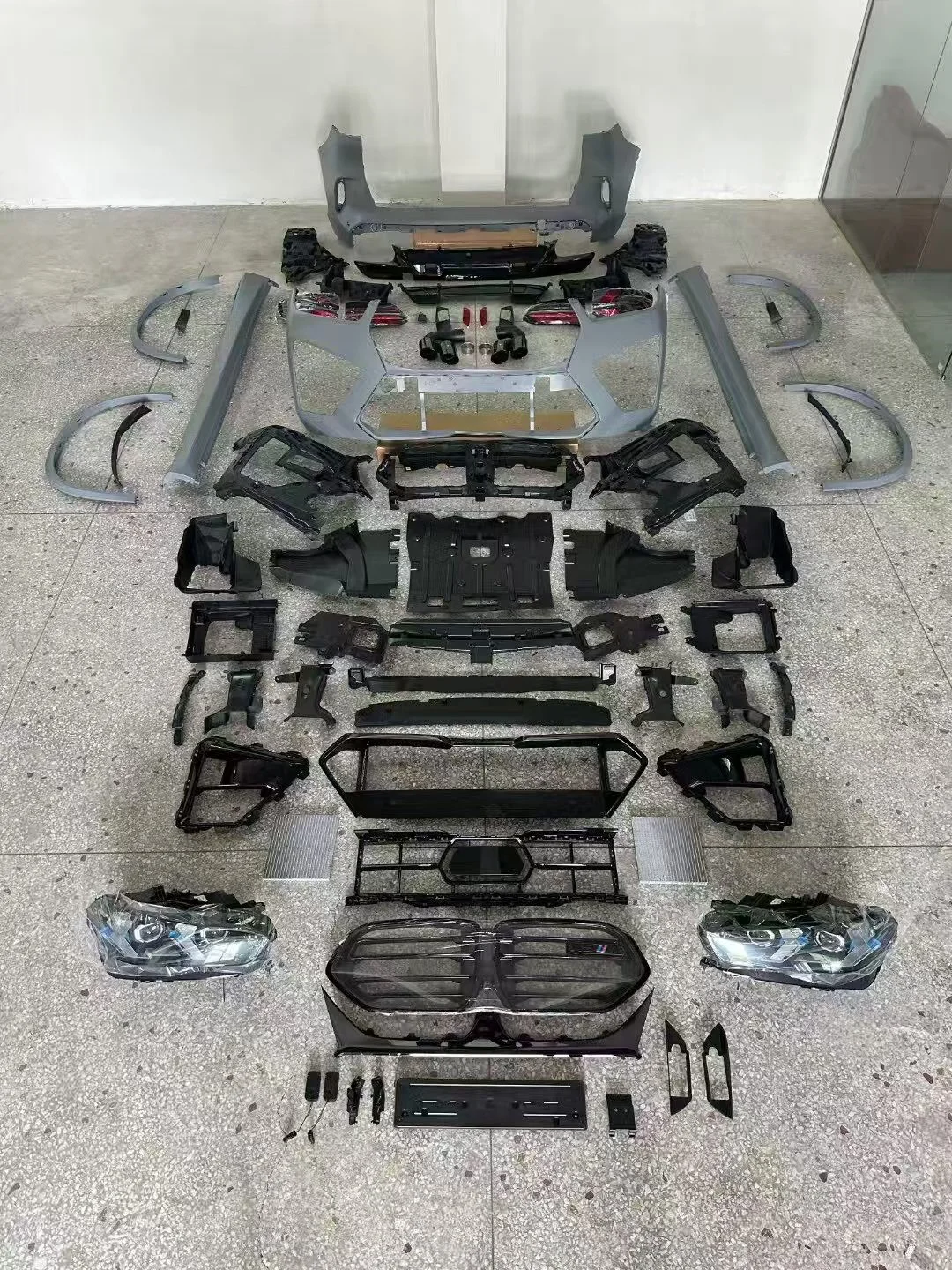 Complete OEM Facelift Conversion & Custom BuildFor X5 2019-2022 Upade To 2024 X5M Body Kit & Headlights Tail Lights Extreme Mak