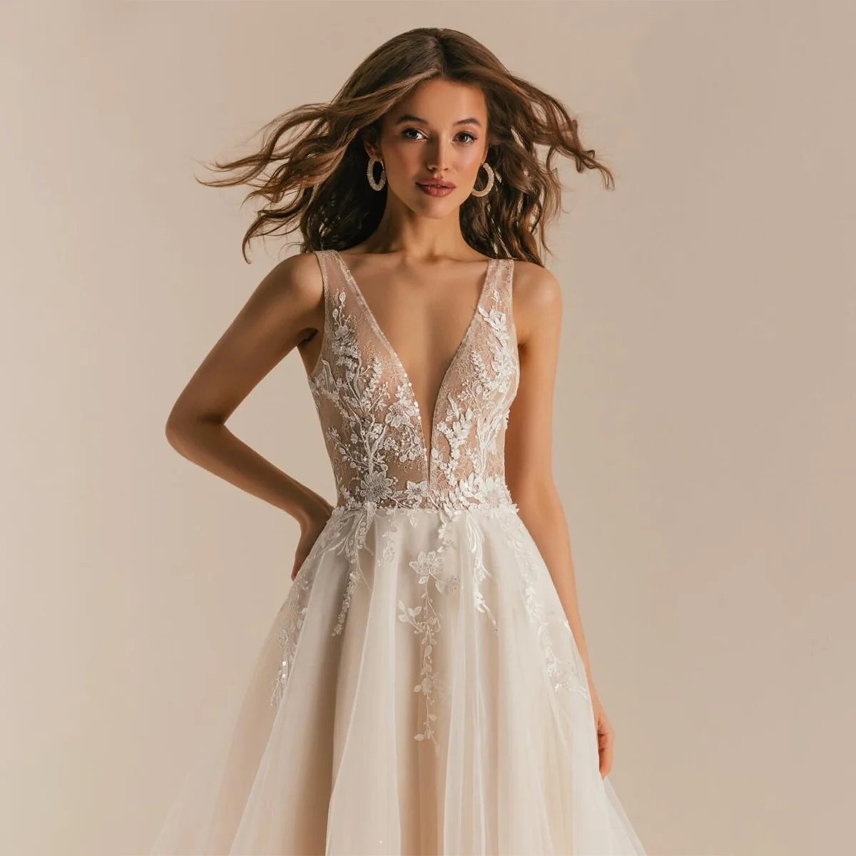 Cutout Back Embroidery Appliques Romantic Wedding Gowns Backless True Picture A Line Deep V Neck Customized Tulle Bridal Dress