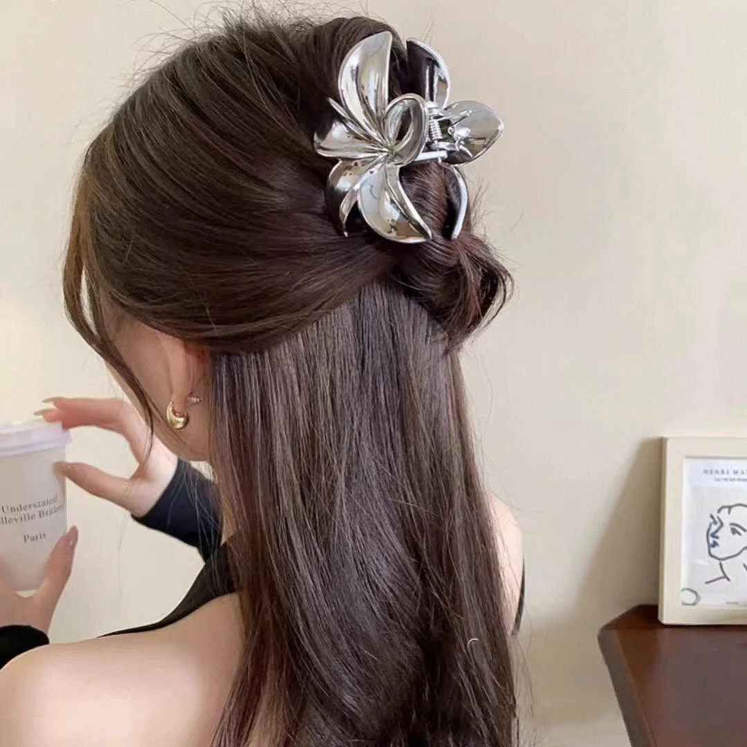 1-4Pcs Fashion Flower Hair Claw Clips for Women Gold Silver Color Large Hairpins Ponytail Shark Clip Headdress Hair Accessories image 3