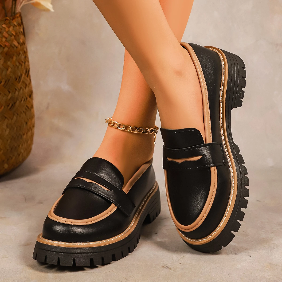 Women Contrast‑Stitching Slip‑On Penny Loafers Faux Leather Lug‑Sole Chunky Platform Round‑Toe Vintage Office Casual Daily Shoes