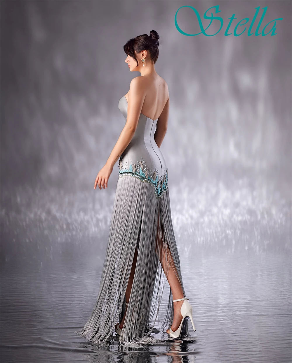 فستان سهرة رائع بدون حمالات بدون أكمام مخصص، فساتين حفلات بشرابة من الساتان، فساتين مناسبة خاصة بمزاجية