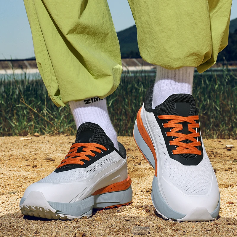 

2026 Spring Men'S Sports Shoes Soft Soled Shock Absorbed Running Shoes Outdoor Breathable Lightweight Casual Lace Up Men'S Shoes