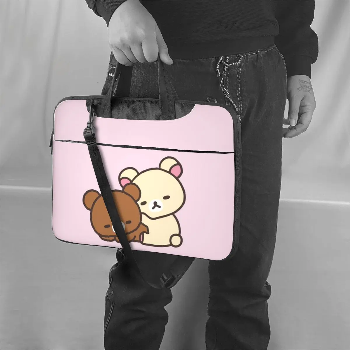 リラックマと仲間たち！ クロスボディ ラップトップ バッグ ケース コンピューター バッグ 耐久性のある保護ノートブック ポーチ Lenovo 用