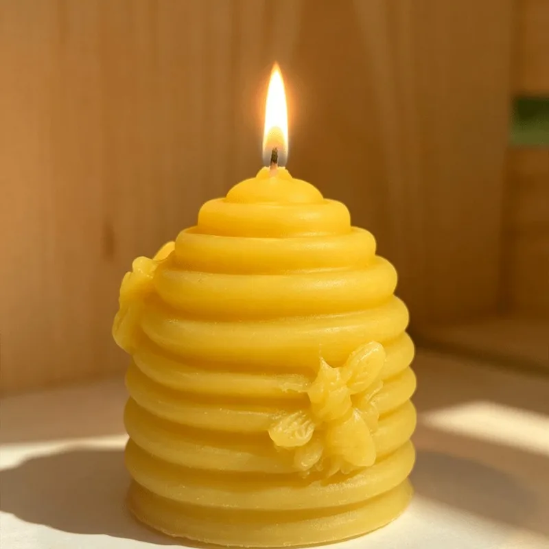 Beeswax-themed egg-shaped scented candles, available in packs of 3/6/9 with individual packaging, display card decorated candles