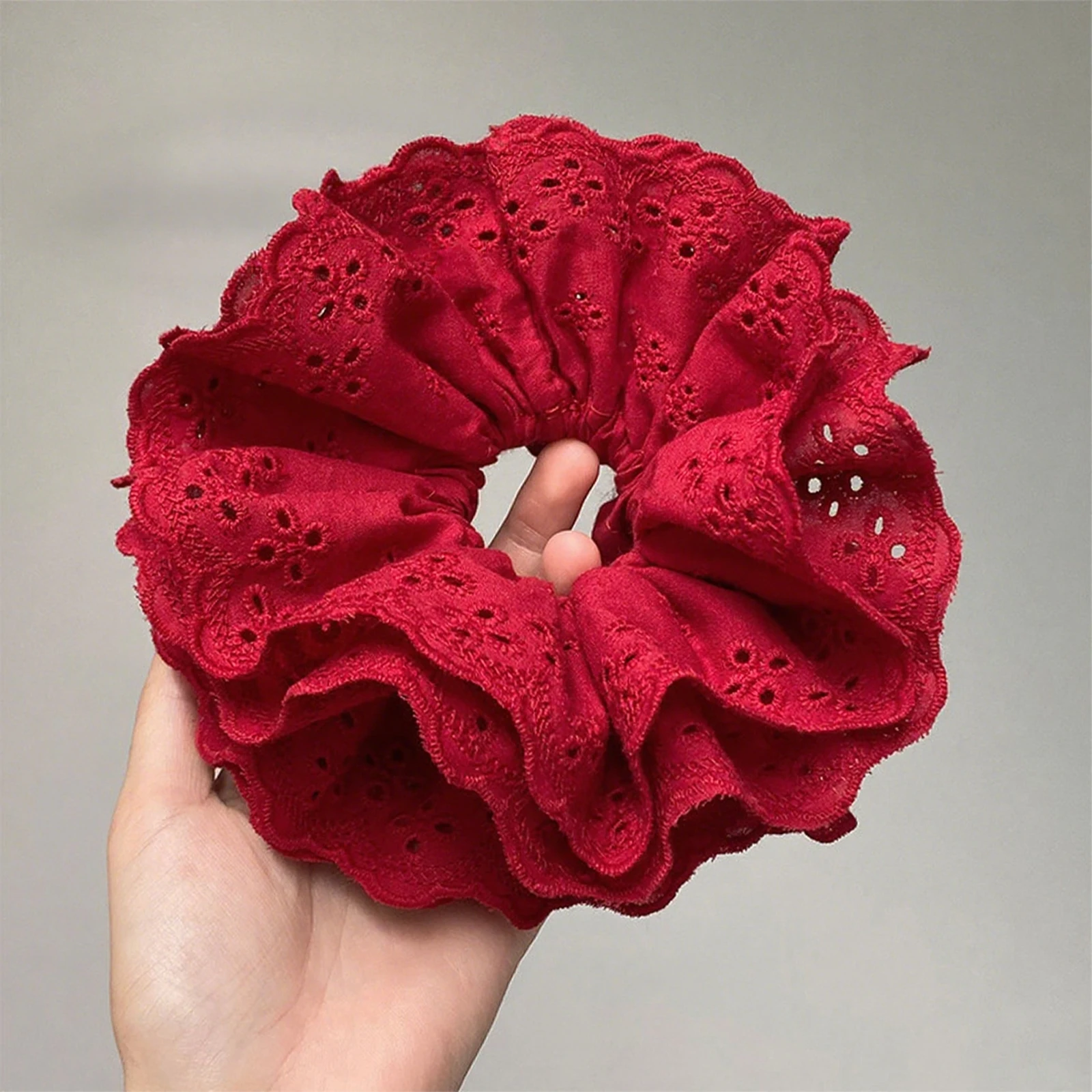 Atmosphere red cotton fabric hollow four-layer large intestine scrunchie, temperament burgundy women's hair ornament image 3