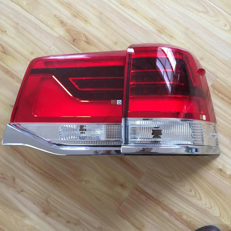 For Toyota Land Cruiser FJ200 LC200 Taillights Tail Lamp Rear Lights 2015-2016 Year Red White