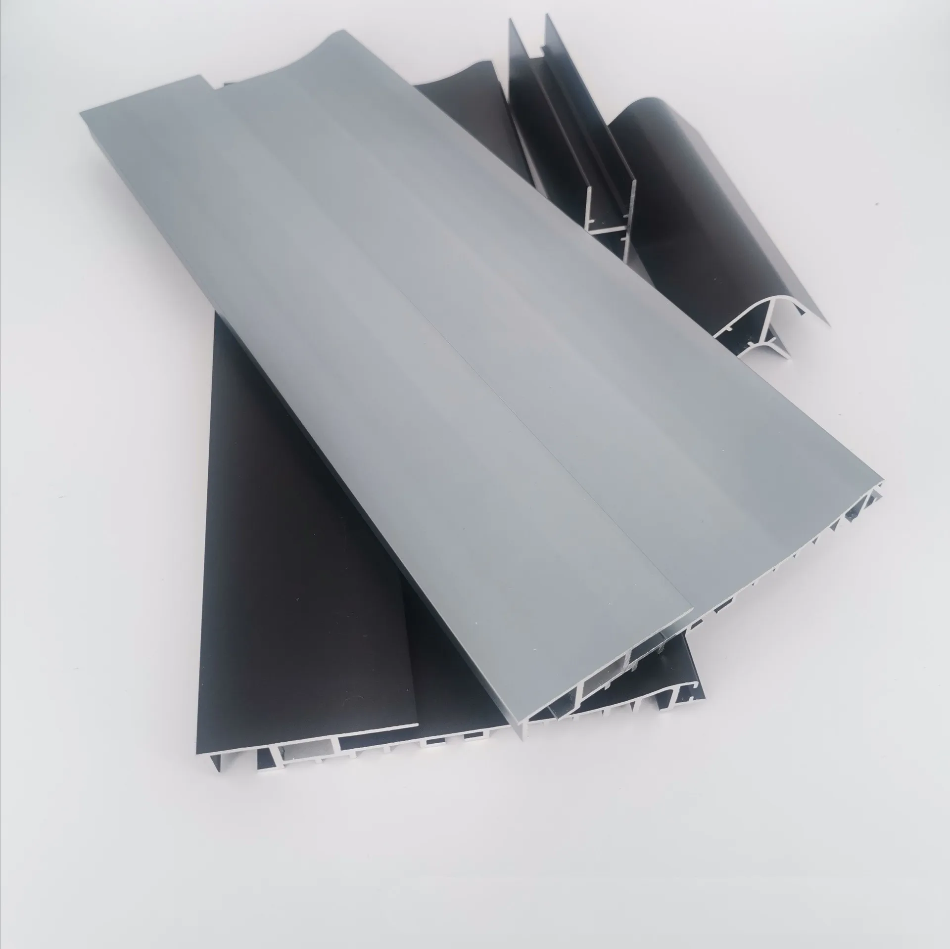 1.5M/PCS Excellent quality low price aluminium trim profiles Aluminum baseboard skirting T2088