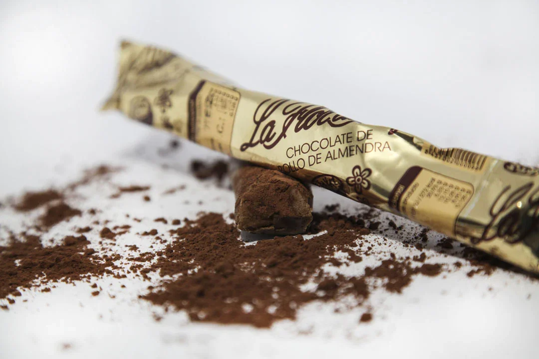 Cordoba priece almond turrolate 24 units flor de mayo WWW.CHUCHEZ.COM #3