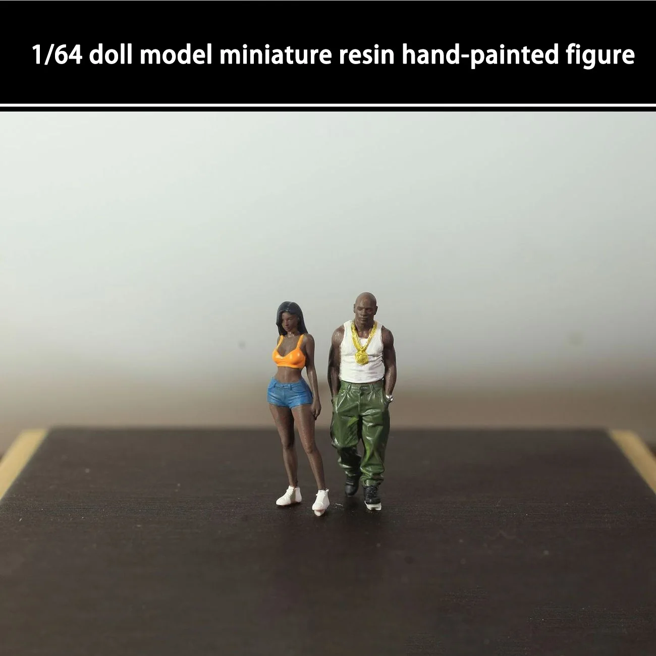 1 64 Scale Resin Figure Black Couple Sexy Slip Dress Female Muscular Male Hand Painted Scene Decor Desktop Ornament