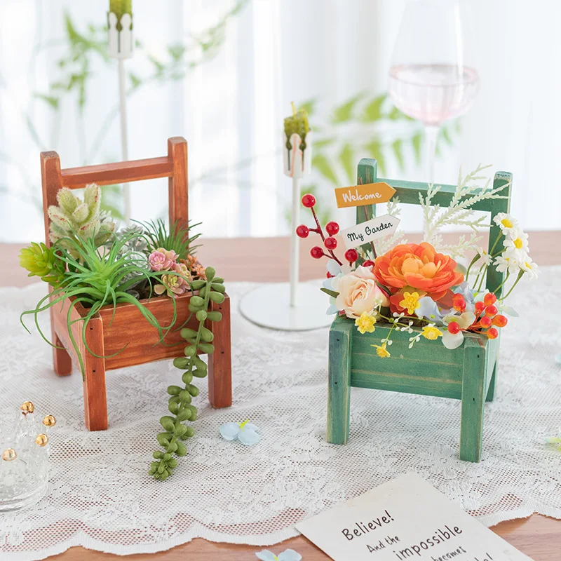 Cute Workstation Dopamine Figurine. Garden Decoration With Realistic Flowers For Soothing Ambiance. Props For Taking Photos.