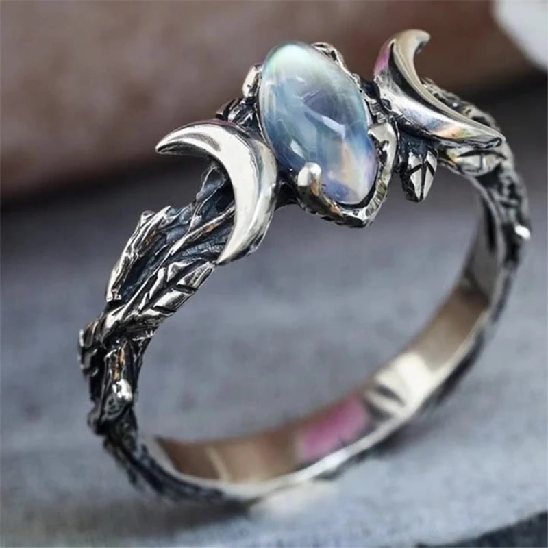 Silver Color Vintage Ring Bohemian Moon Crystal Natural Moonstone Gemstone Rings for Women Bride Wedding Party Fashion Jewelry