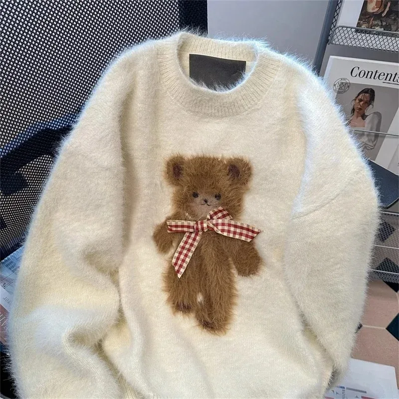 

Осенне-зимний новый модный повседневный свободный топ в студенческом стиле Joker, корейский свитер, белый свитер, женский милый жаккардовый свитер с медведем