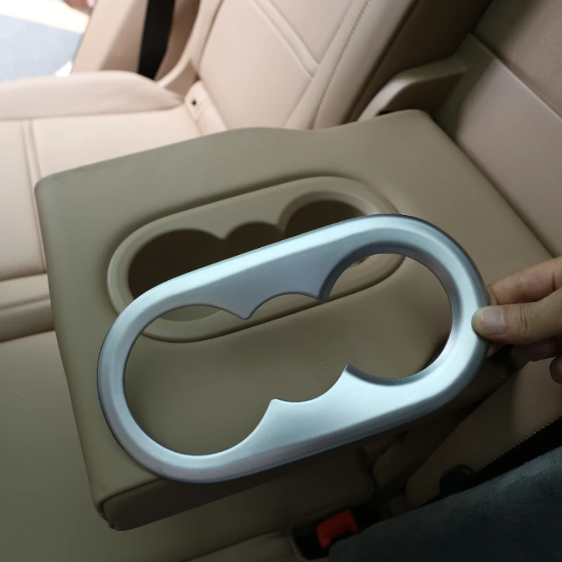 

For Porsche Cayenne 2018-2024 ABS Carbon Fiber/Silver Car Rear Seat Water Cup Holder Cover Trim Stickers Car Accessories