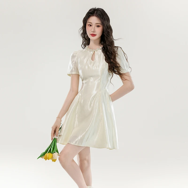 Frauen Neue Einfarbig Elegante Kleid Sommer Design Nagel Perle Oansatz Kurzen Ärmeln Dünnes Mini Kleid Süße Party Kleid