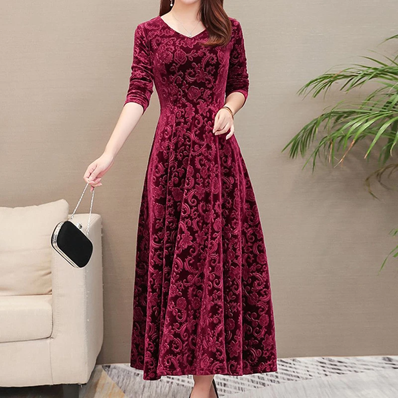 

2024 Spring and Autumn New Mom Slimming and Slimming Skirt Large Size Women's Gold Velvet Long Sleeve Dress Long Style