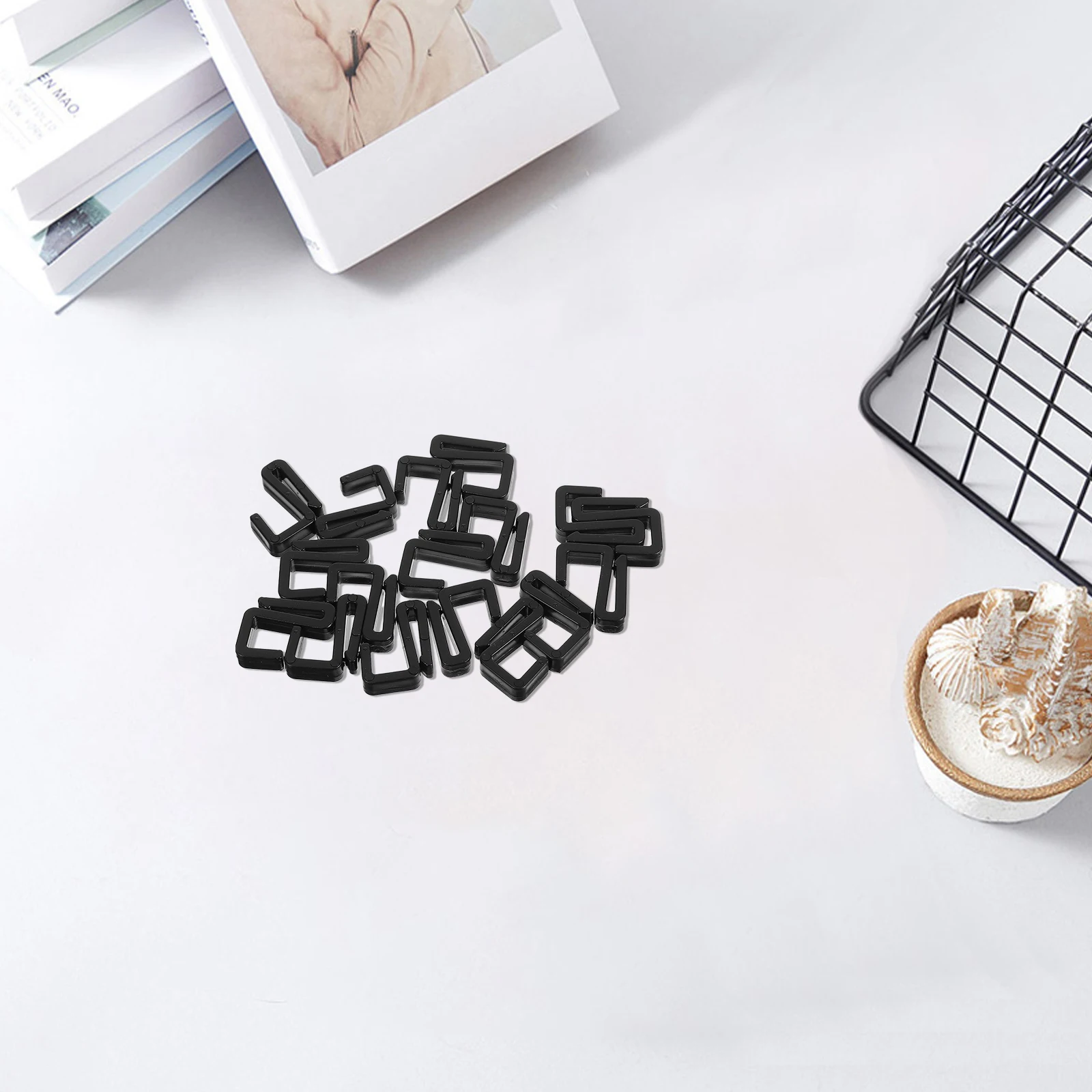 

20Pcs Multipurpose S Hooks Plastic S-Shaped Hangers for Clothes Scarves Kitchen Utensils Plants Garage Tool Organization