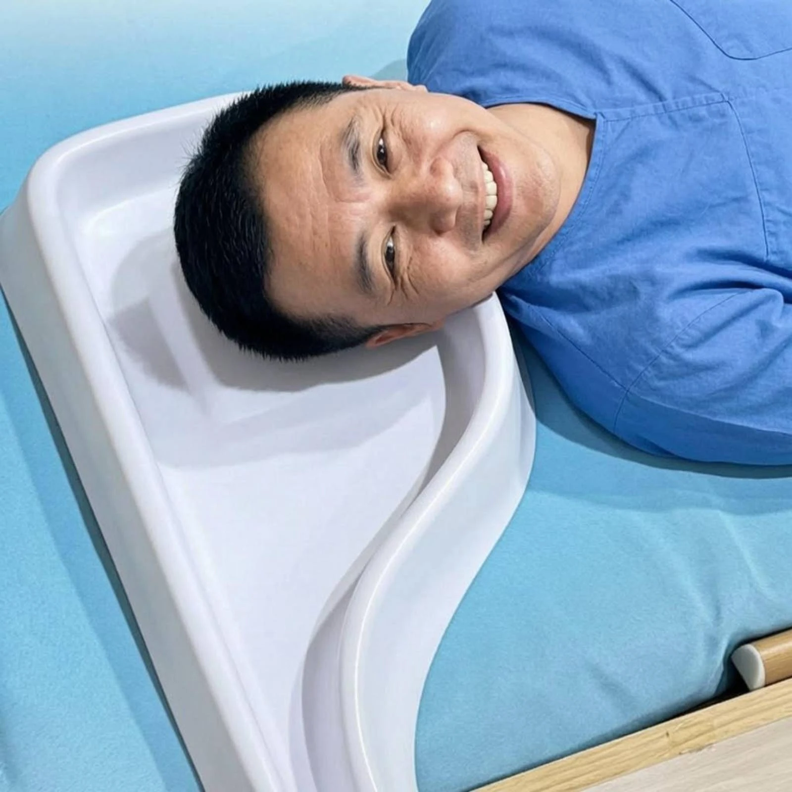 Bedside Hair Washing Basin Drainage Outlet Bedside Shampoo Basin Bed Shampoo Tray Raised Rim Home Care Item Easy to Clean