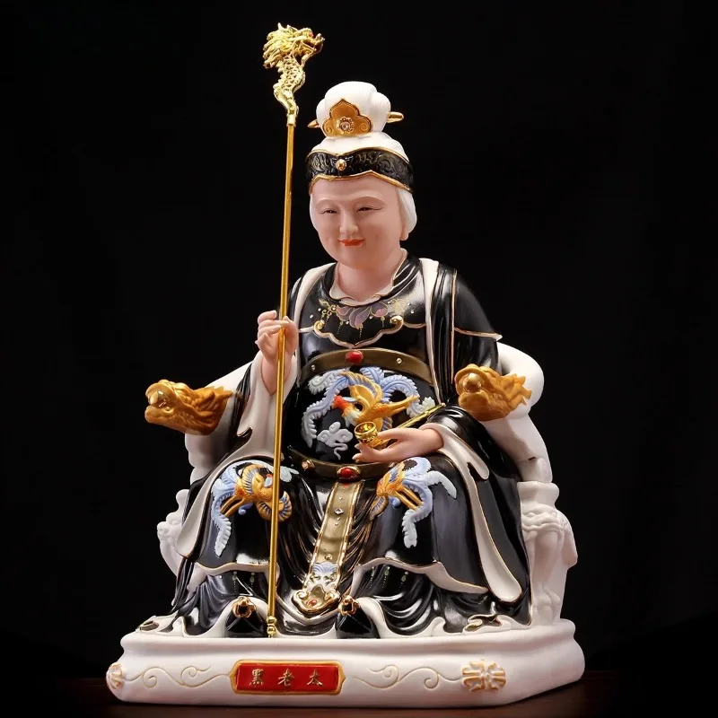 Ceramic statues are dedicated to the four family statues in the living room ornament