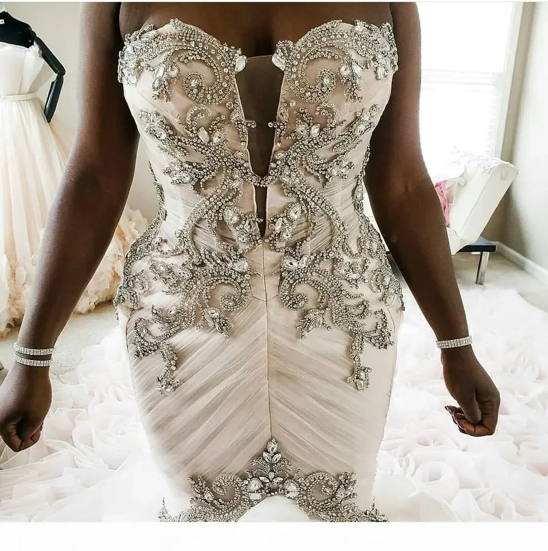

Customized African Plus Size Mermaid Dresses Beads Appliqued Tiered Skirts Trumpet Bridal Gowns Beach Vintage Custom Made Weddin