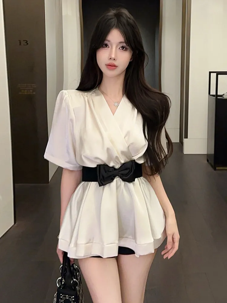 

Элегантная женская летняя блузка с коротким рукавом и поясом, французский стиль, сексуальный и изысканный дизайн, для офиса и повседневной носки.