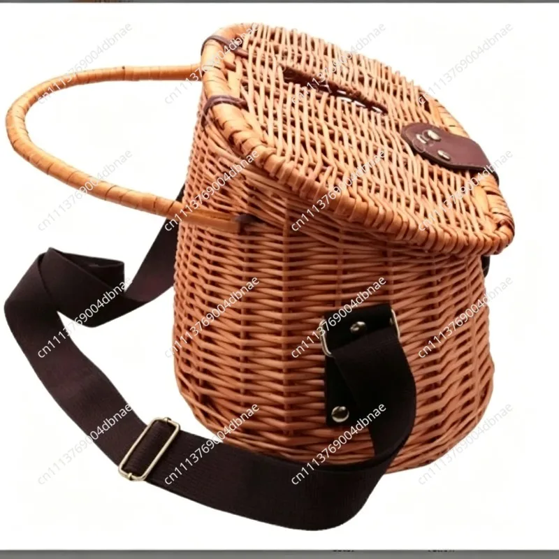 Rattan fish basket, wooden fishing bucket, hand-woven fish cage