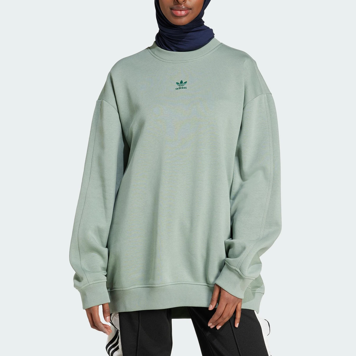 

Оригинальный мужской свитшот Adidas с круглым вырезом и логотипом клевера, прочный, модель JD1539