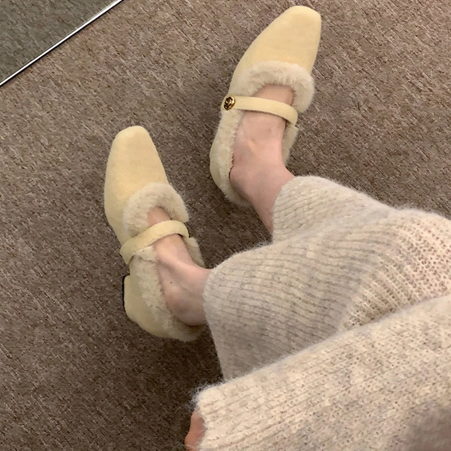 Women's Mary Jane Pumps Square Toe 3cm Low Heel Plush Trim Strap Shoes Autumn Winter Elegant Shoes for Work Casual Outfits