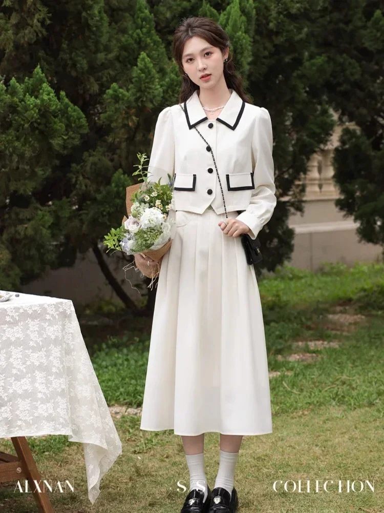 

ALXNAN Short Jackets Women Contrast Color Coats Trend 2025 Autumn Fashion Elegant Office Lady Long Sleeve Tops Female L335202