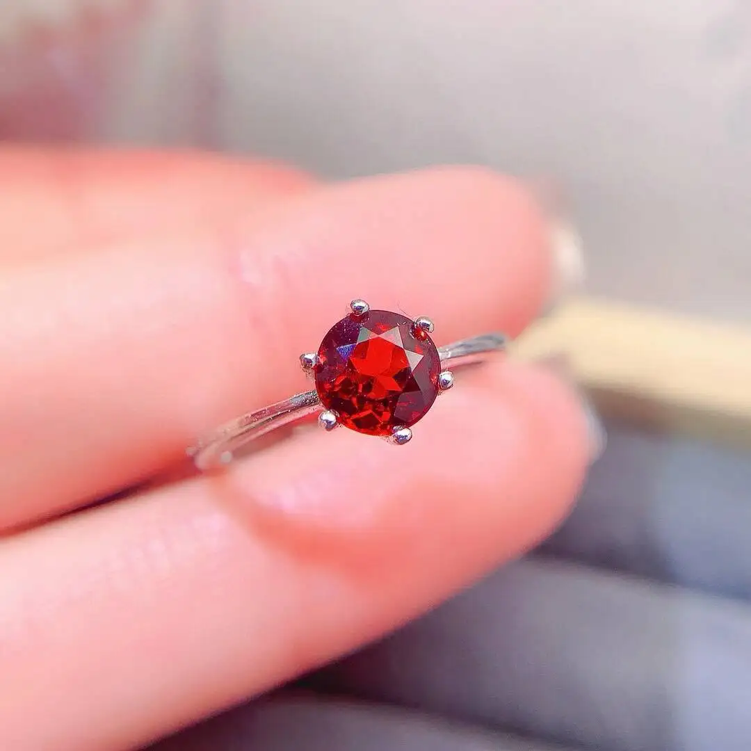 KJJEAXCMY New Jewelry Natural Women's Garnet Ring 925 silver inlay Colorful and splendid High clarity supports detection