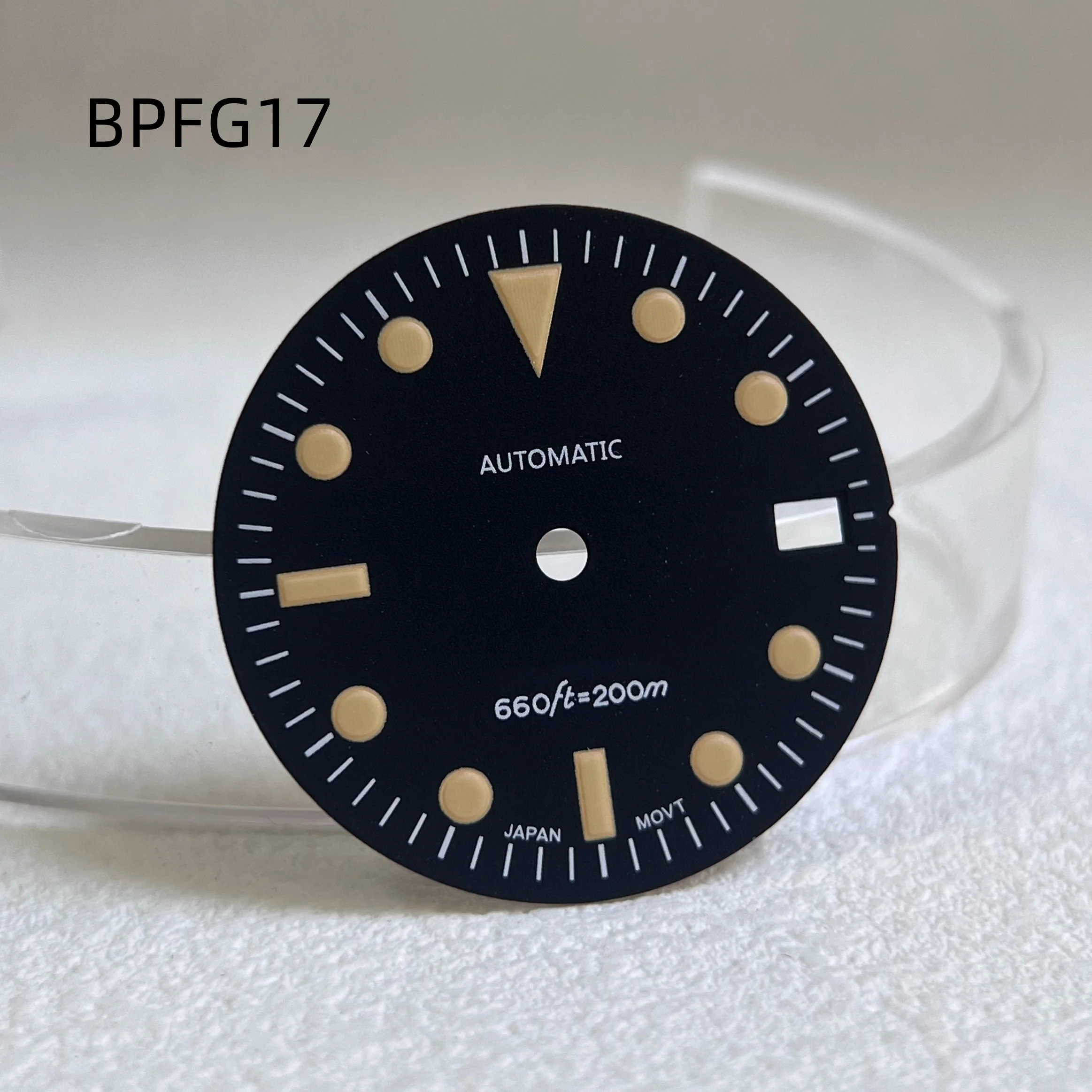 28.5 ملم أسود كلاسيكي ريترو NH35 حركة قرص ماتي مضيئة S.Logo ملحقات ساعة مخصصة