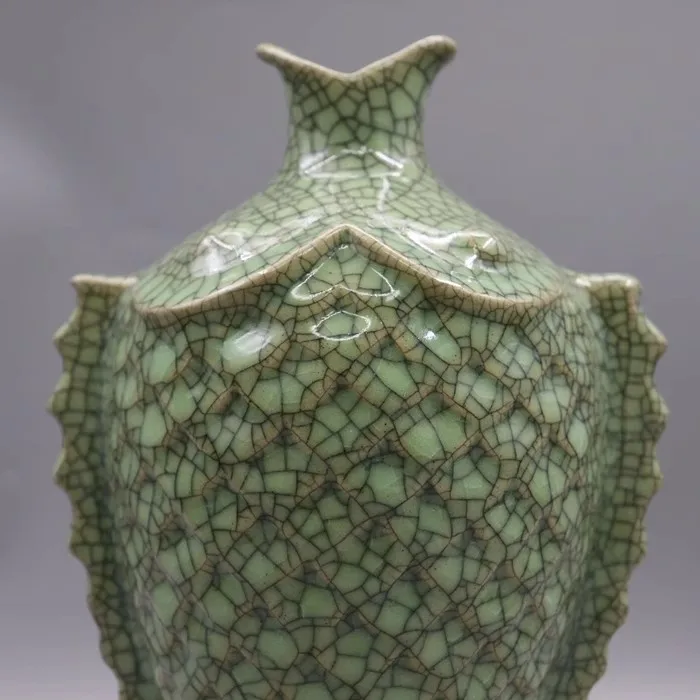 9.65 inch Chinese Song Ge Kiln Celado Glaze Porcelain Gold Wire Fish Shape Vase