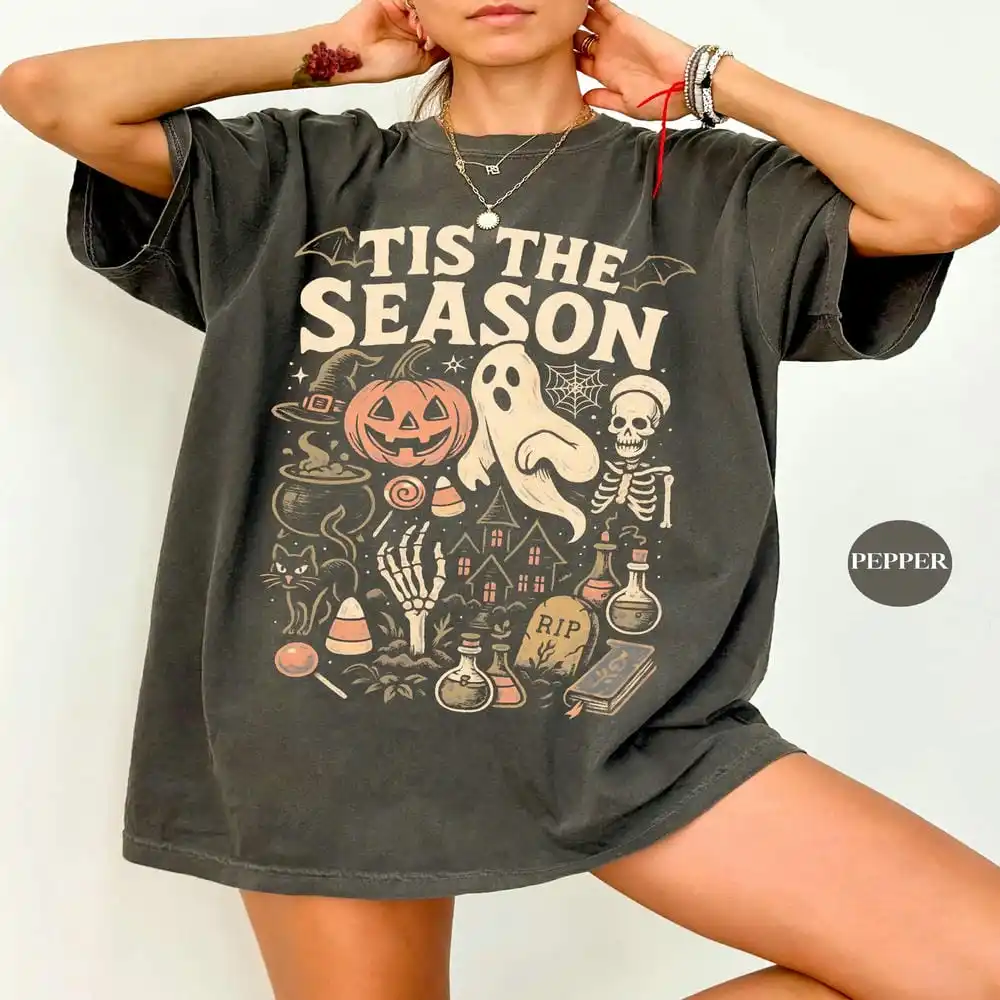 

Women Retro 'Tis The Season Skeleton Pumpkin Ghost Halloween T-Shirt Vintage Halloween Comfort Y2K Top Daily Trendy Streetwear