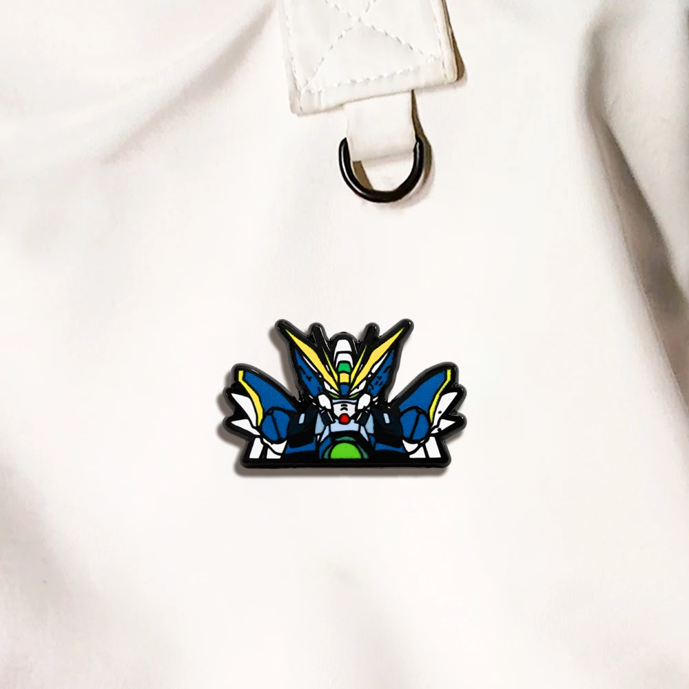 Chibi Japanischer Anime Wing-Zero Emaille-Pin Mecha-Roboter-Brosche Niedliches Ansteck-Abzeichen für Rucksäcke, Hüte, Jacken – Detail 10