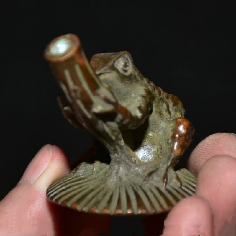 1.6" Old Chinese Bronze Fengshui Lotus Frog Statue Sculpture - Image 2