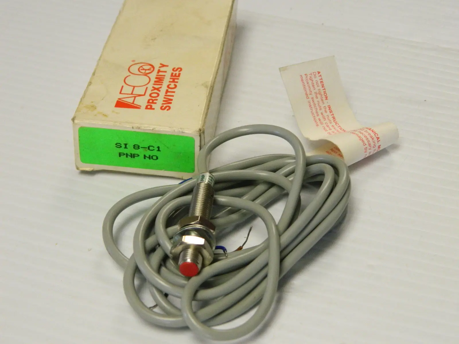 مستشعر القرب الاستقرائي AECO ، I12000108 ، I12000062