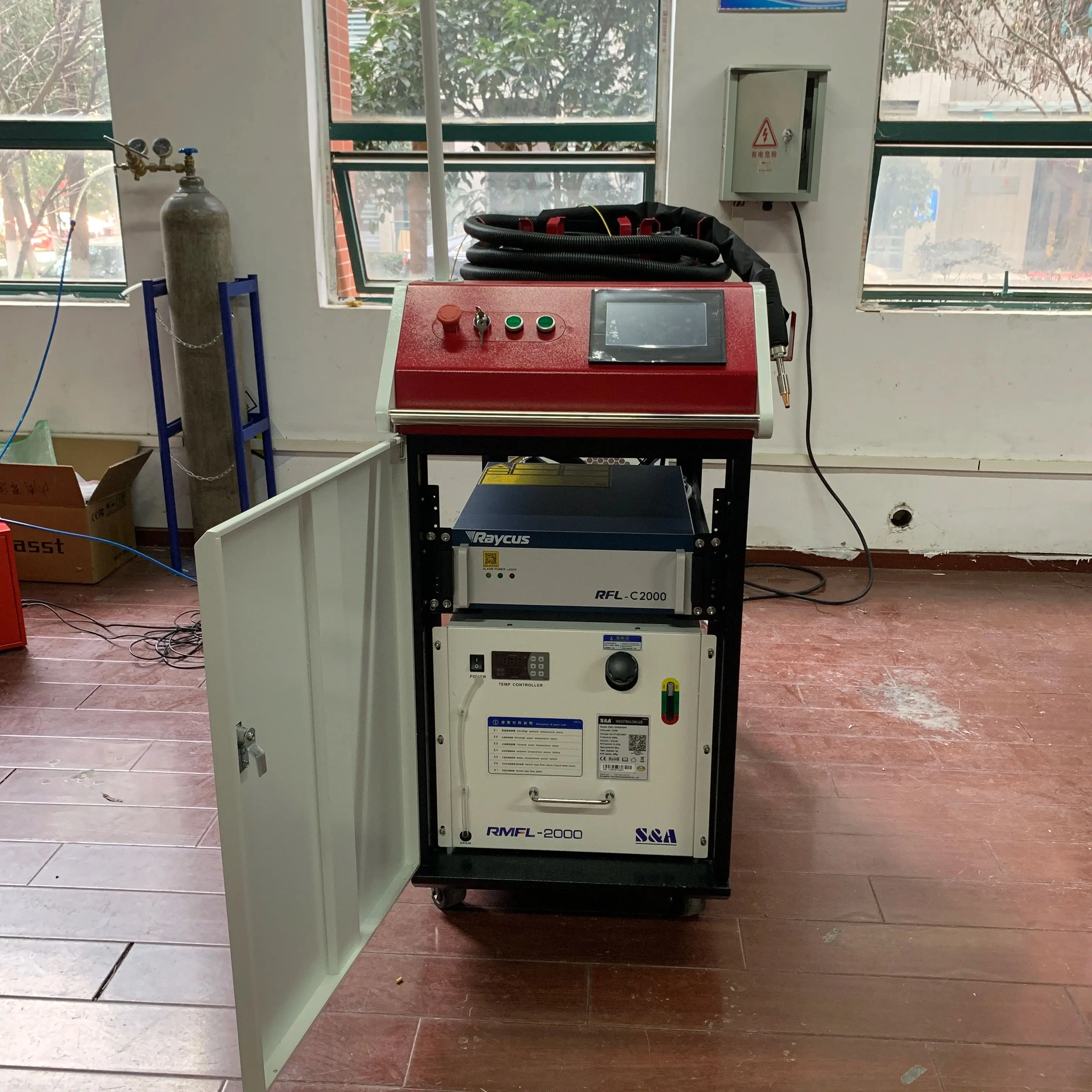 Handle Fiber Laser Welding Machine Channel Cutter Cleaner for Optic Electronic Components Industrial Business Use Welder