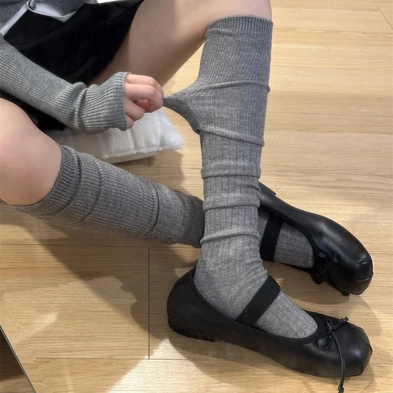 

Модные ботинки для верховой езды в вертикальную полоску, чулки, корейские стильные гольфы, белые, черные, серые носки, женские рыцарские сапоги, наряды