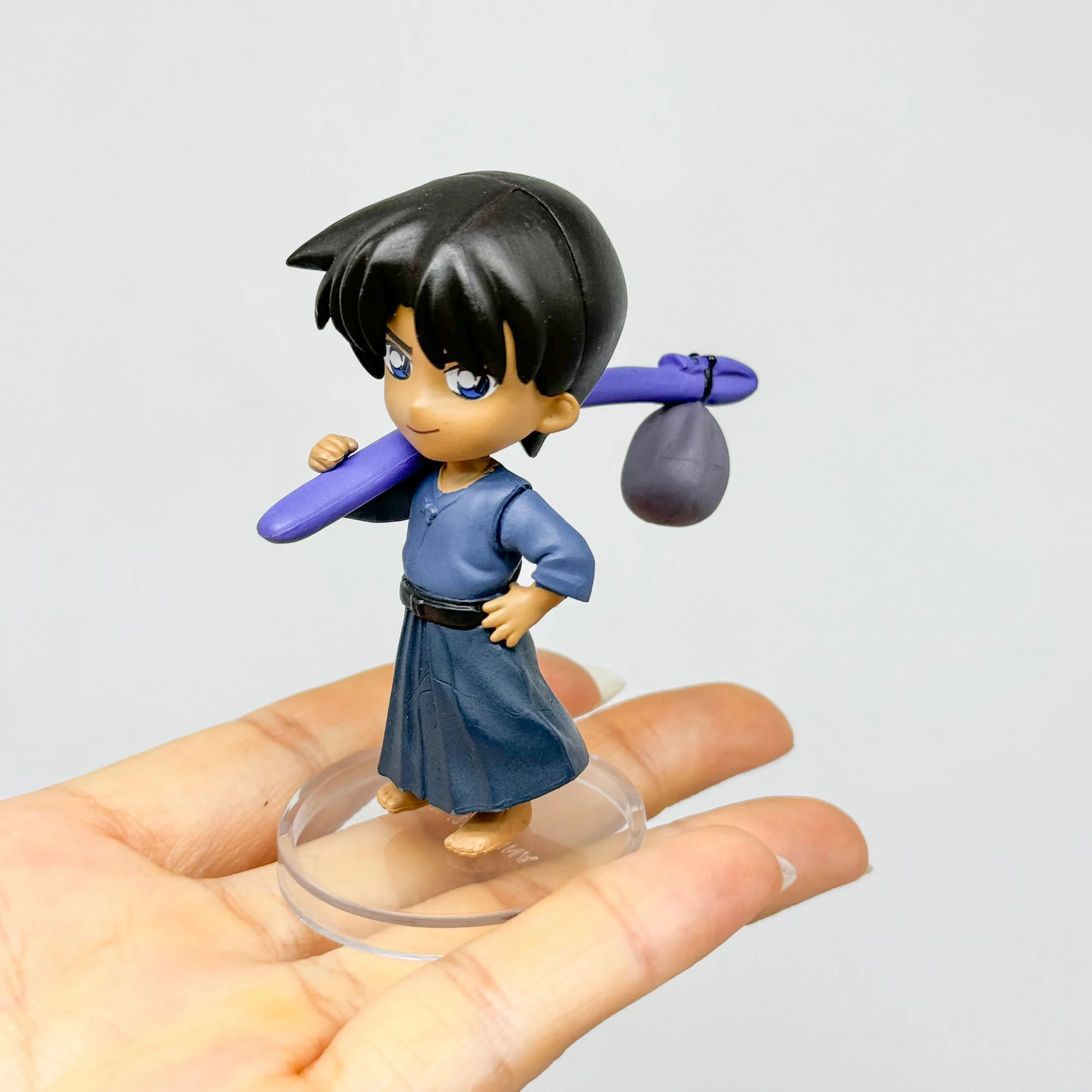 Figuras de anime detetive conan mesa decoração caixa armazenamento caneta telefone anel suporte modelo brinquedo cena caixa cega coleção crianças presentes