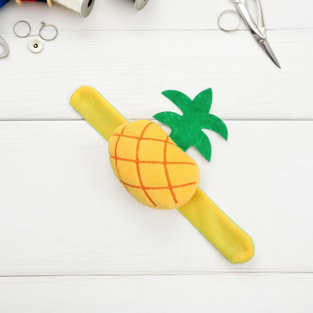 

2Pcs Wrist Pin Cushions Pineapple Sewing Needle Organizer Wearable Quilting Craft Pin Holder Needlework Embroidery Tool