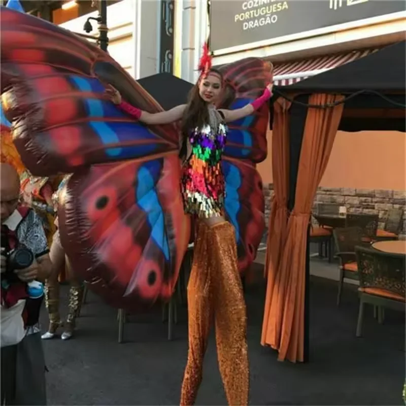 Chodzone gigantyczne nadmuchiwane skrzydła motyla z oświetleniem LED Piękny kostium sceniczny do dekoracji imprez paradnych